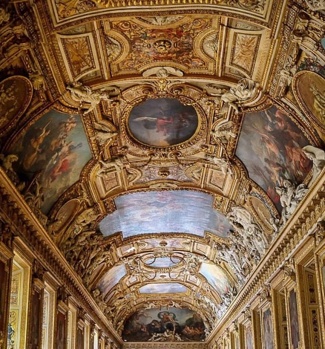 picture of louvre interior